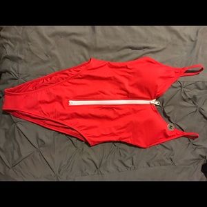 Ladies bathing suit